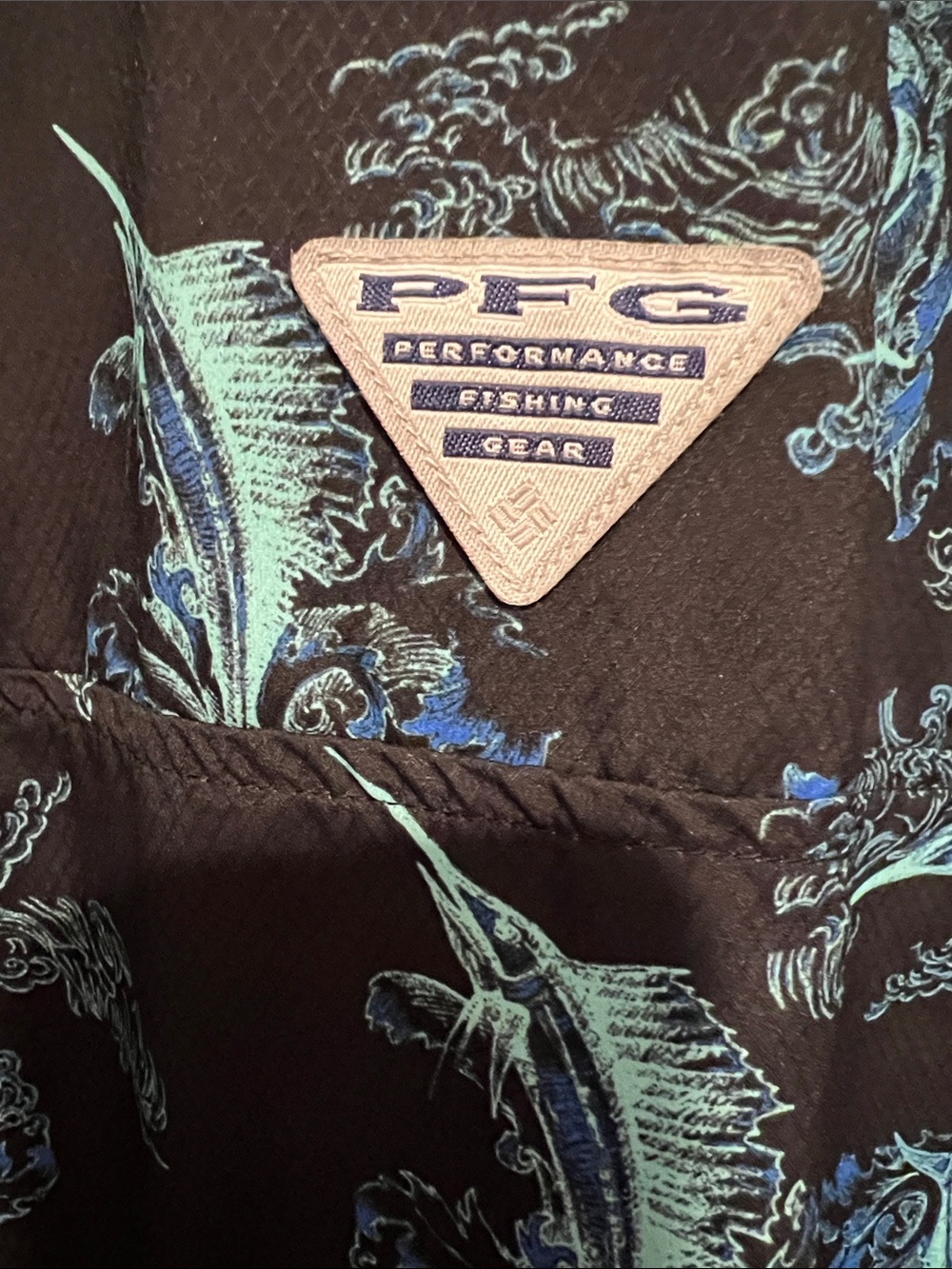 Columbia PFG Vented Fishing Shirt. Short-Sleeve Button-Up Shirt - Picture 4 of 6
